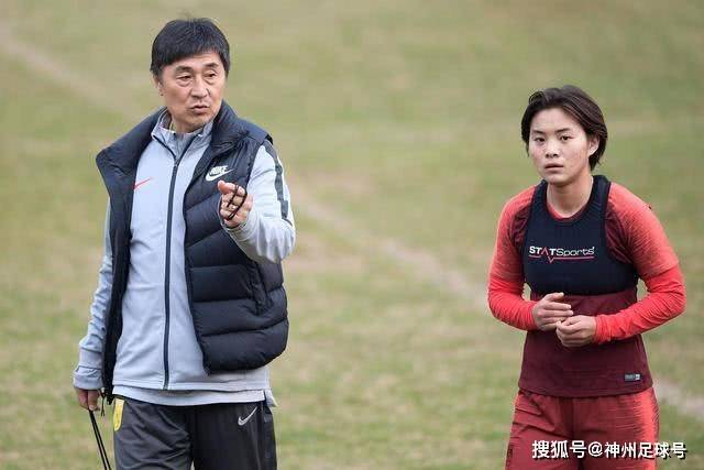中国男篮四国赛表现剖析：弃用与调整之间，佛山再战新西兰